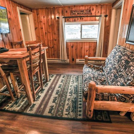 אסטס פארק Triple R Cottages- 5 Cabin מראה חיצוני תמונה