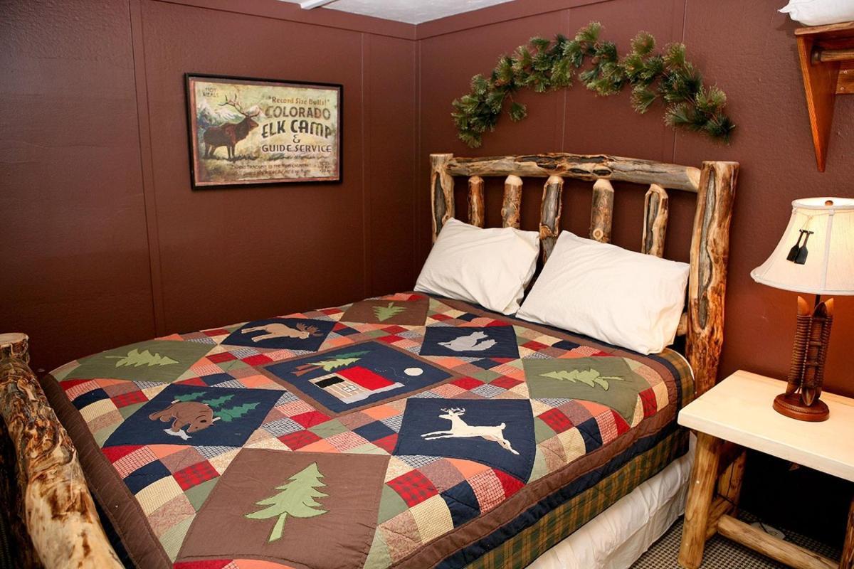 אסטס פארק Triple R Cottages- 5 Cabin מראה חיצוני תמונה